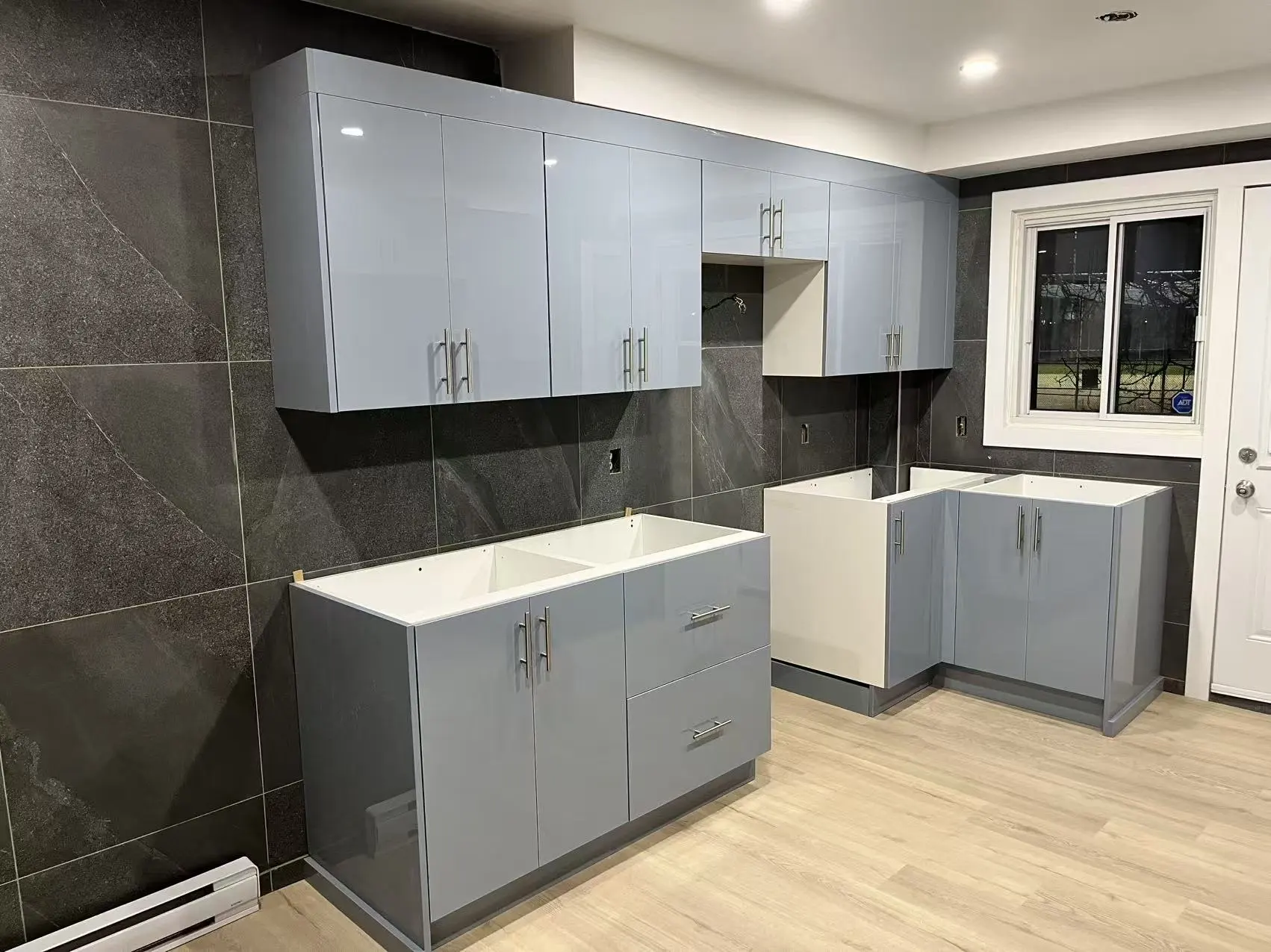 Customer Kitchen 27