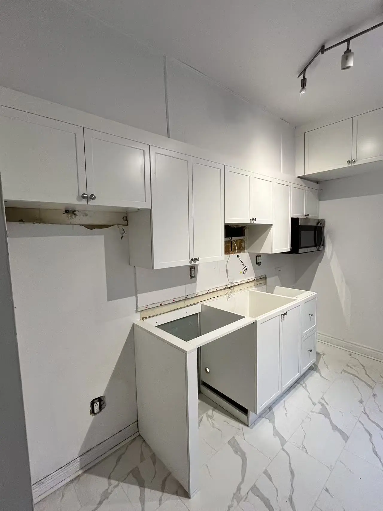 Customer Kitchen 3